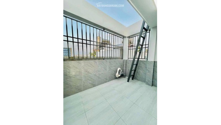 Nhà bán lô góc 2 mặt tiền Lê Văn Quới, trước nhà đường rộng thoáng, 4,3 x 14, 8,8 tỷ